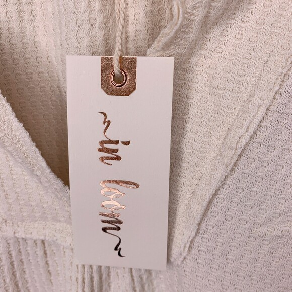 NWT oversized waffle knit v-neck boxy top cream size small - Picture 4 of 9